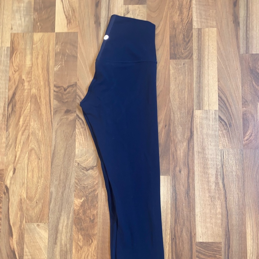 NAVY BLUE LULULEMON ALIGN LEGGINGS!